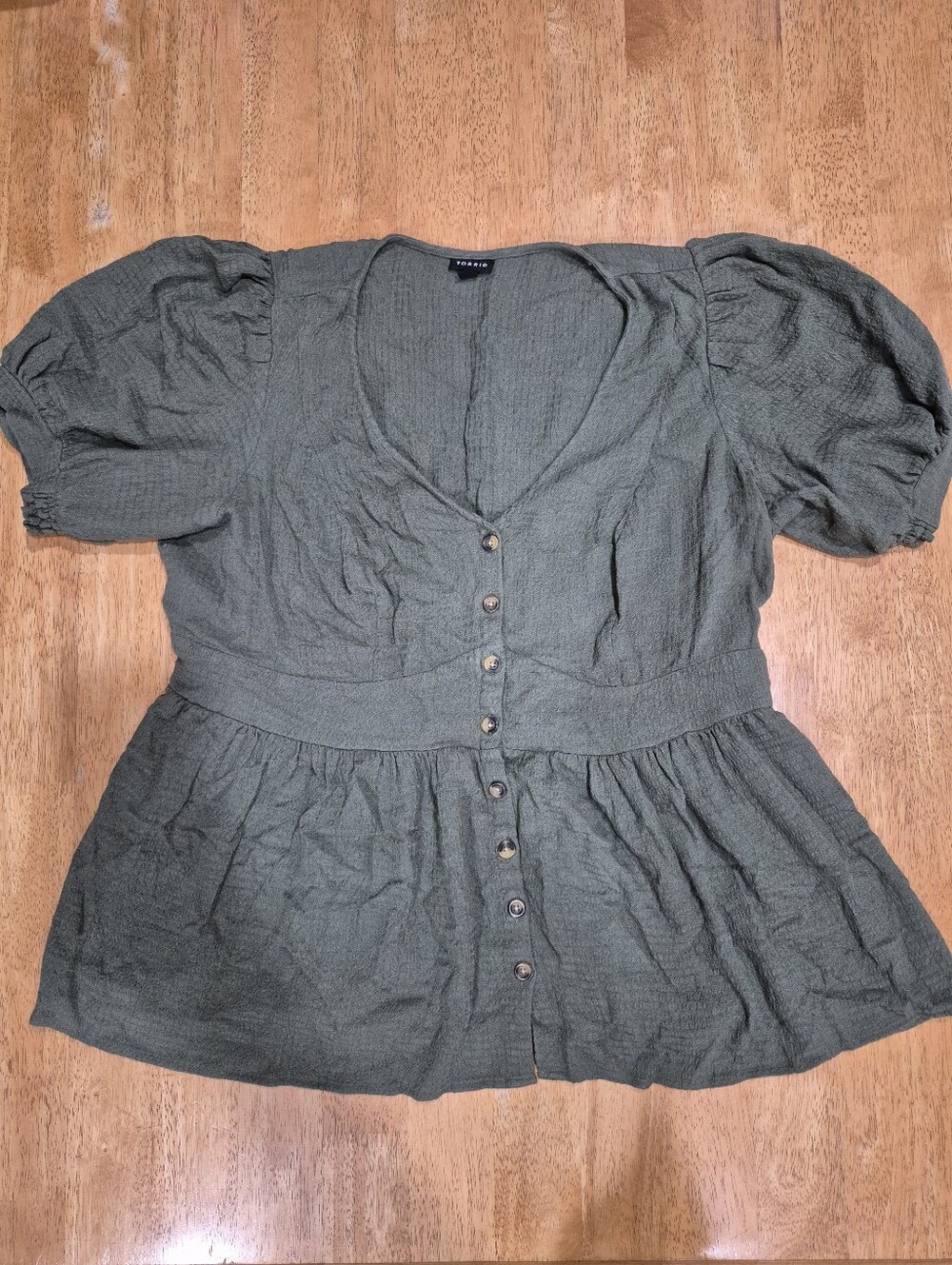 EUC torrid Olive Green Button-Front Peplum Baby Doll Top Blouse
